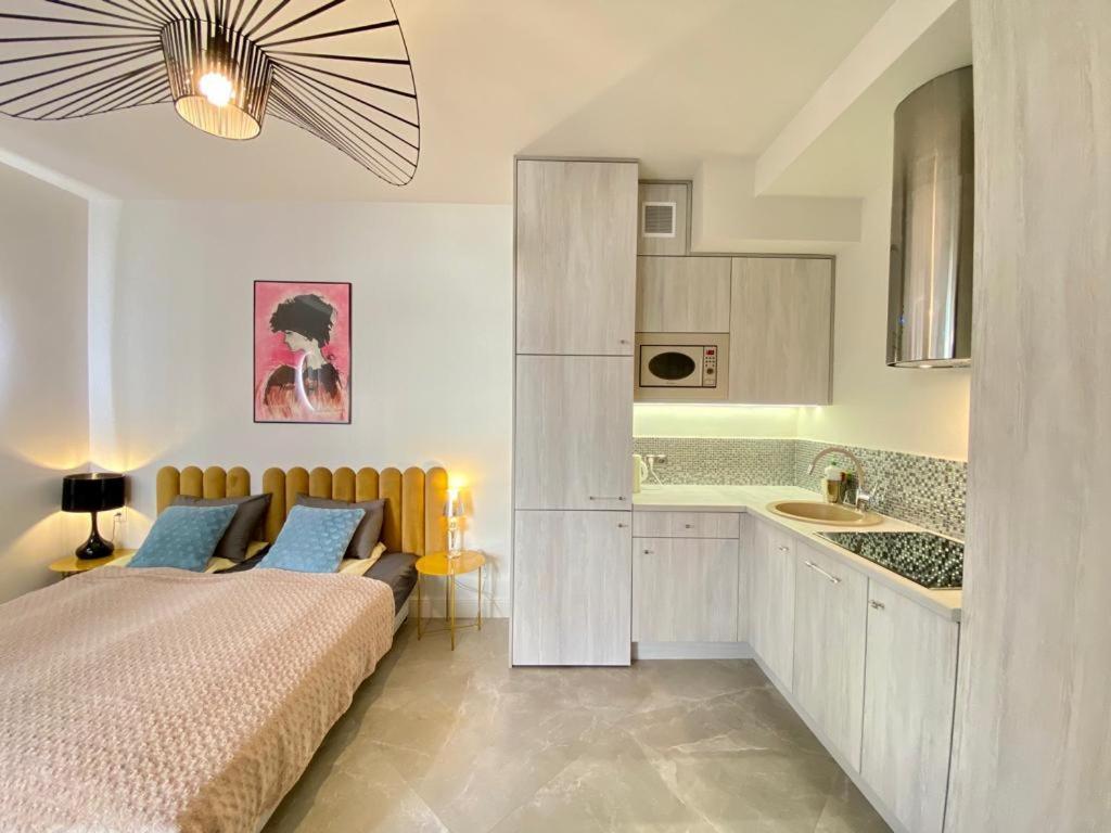 Luxury Panda Apartment In Old Town Krakkó Kültér fotó